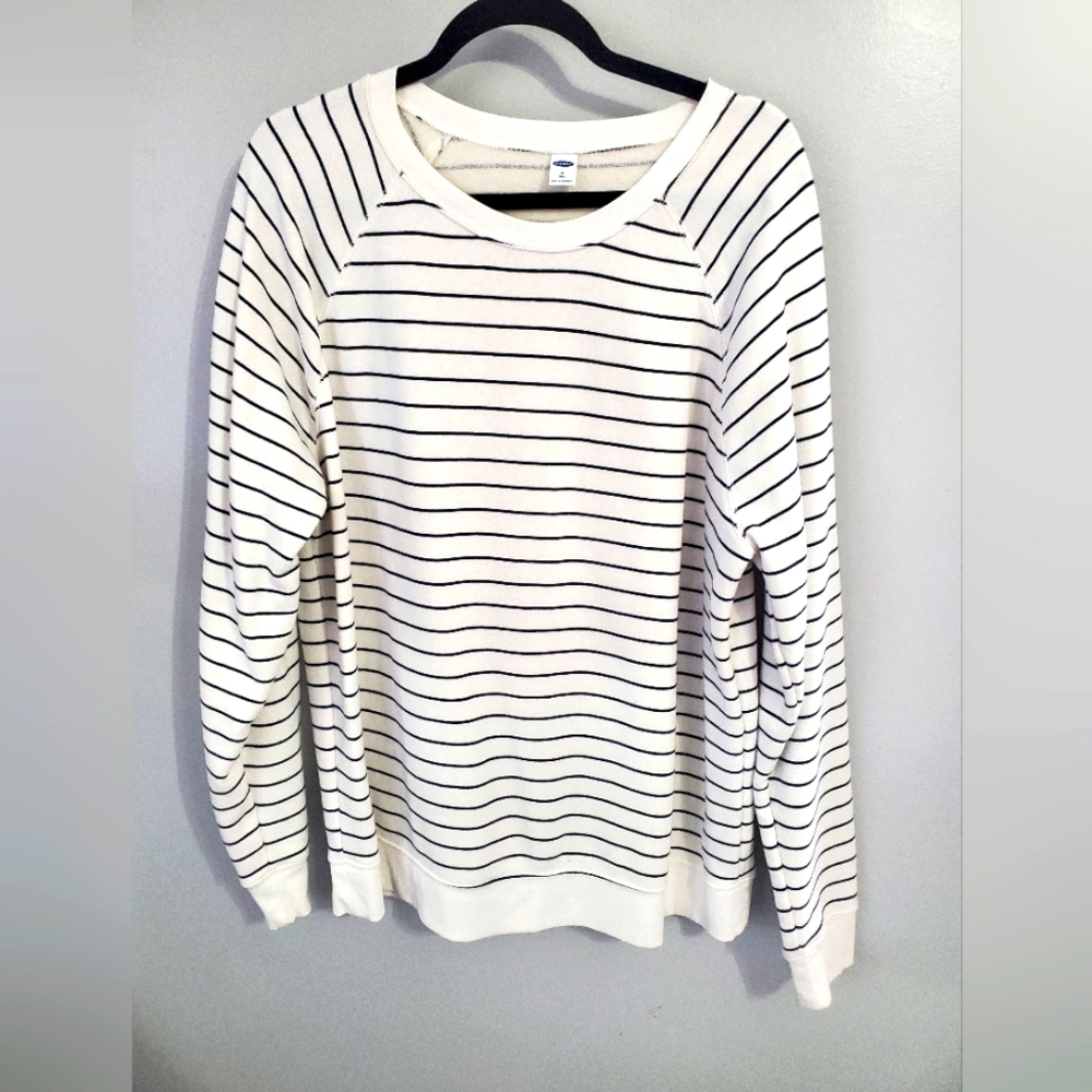 Stripped crew neck sweatshirt